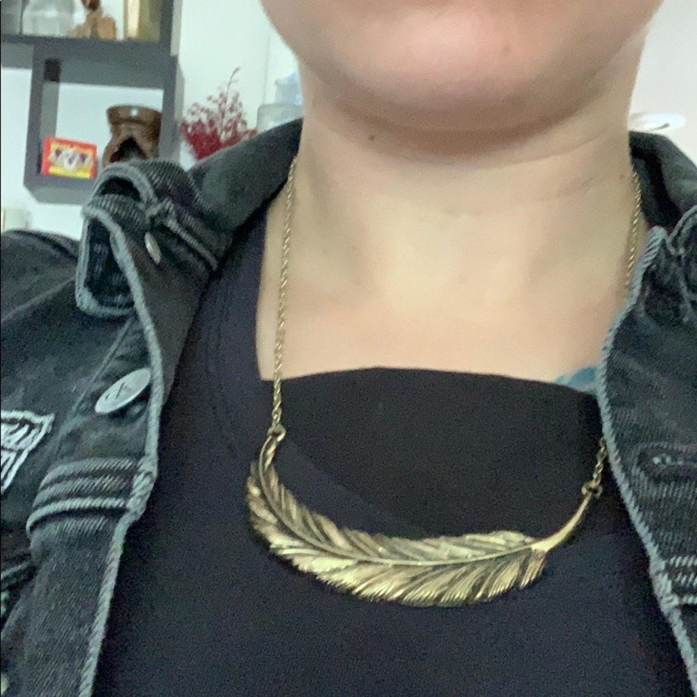 Costume jewelry necklace